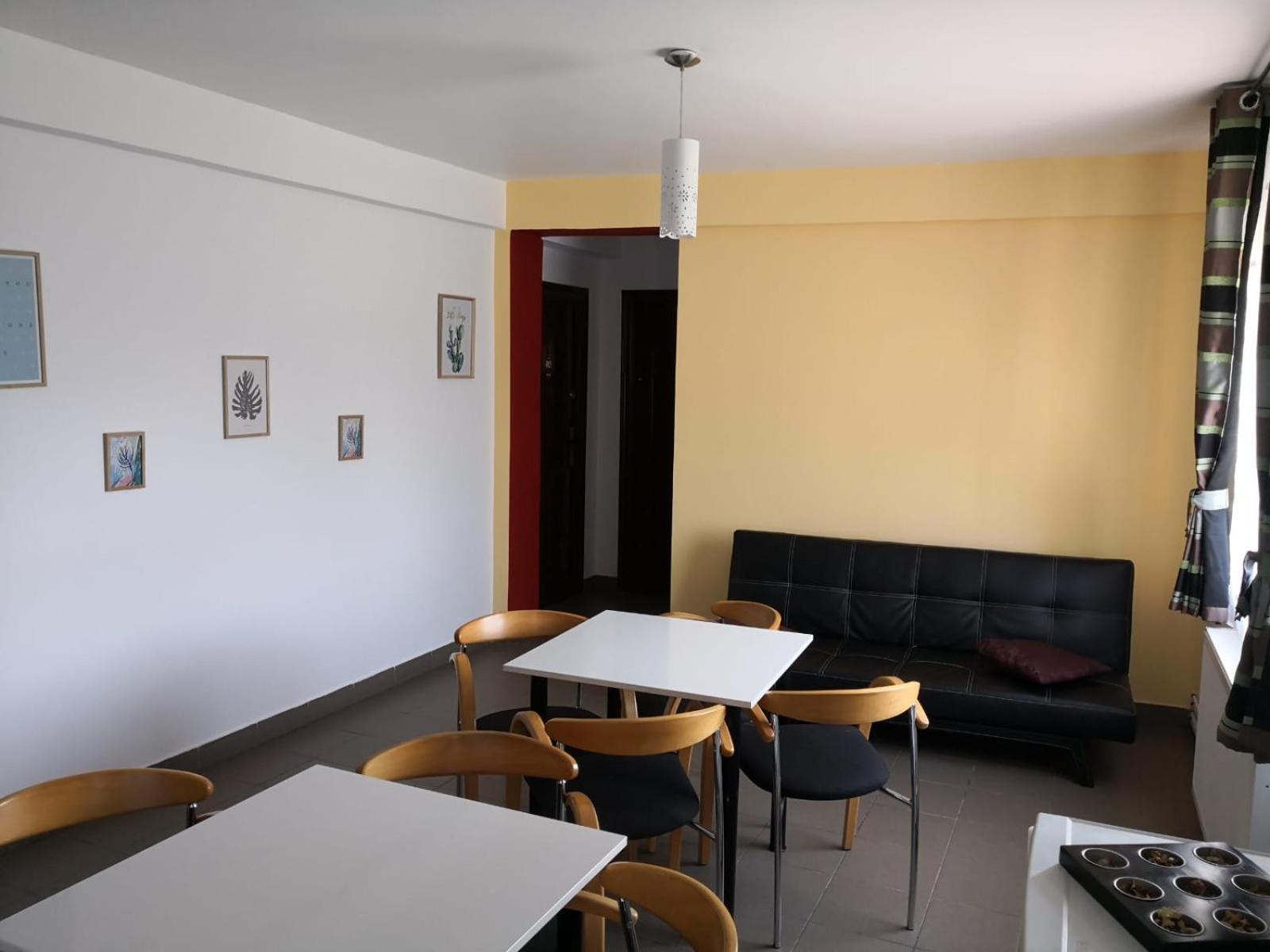 Golden Pension Târgu Jiu Exteriör bild